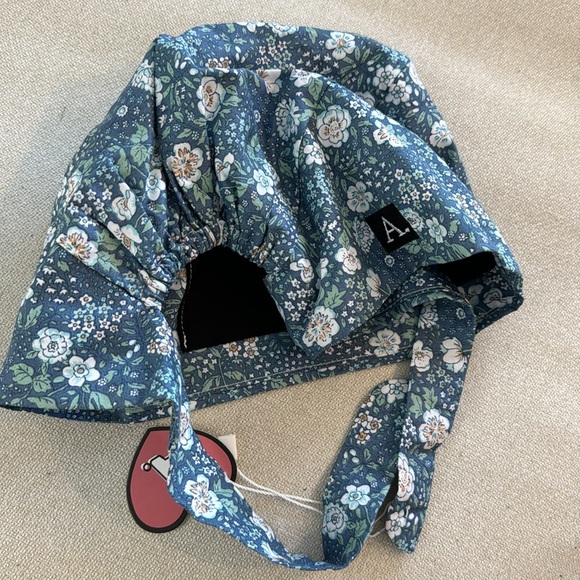 NWT Floral Scrub Hat - Picture 3 of 3